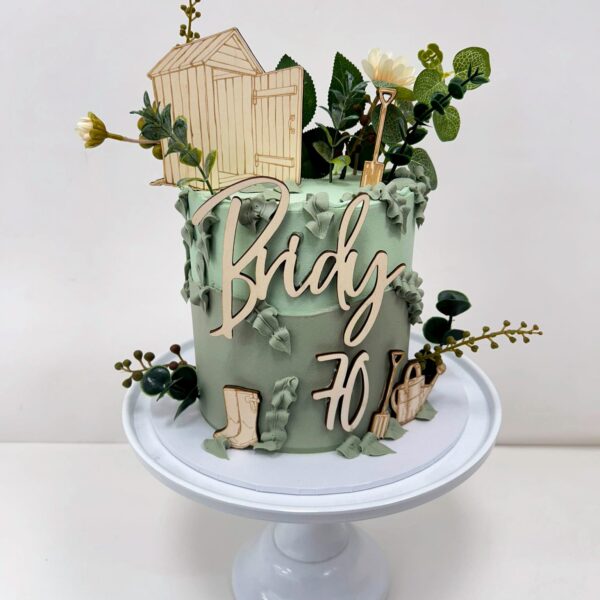 Shop 93 gardening cake