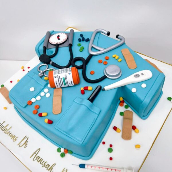 Shop 320 Nurse shirt cake