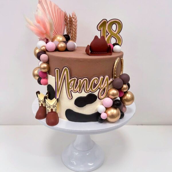 Shop 162 Cowgirl cake