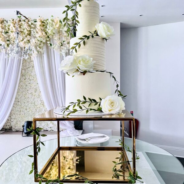 Shop 61 Vine Wedding Cake