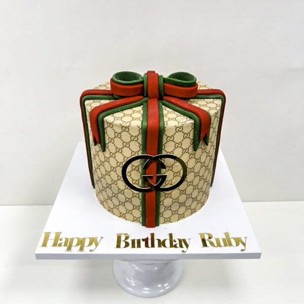 Shop 157 gucci cake