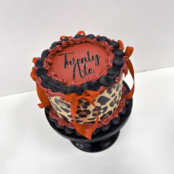 Shop 224 Mini Leopard Bow Cake