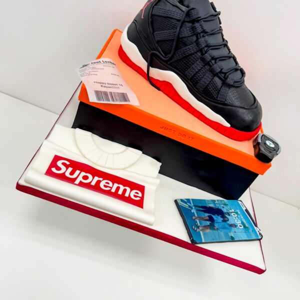 Shop 322 Jordan Trainer Cake
