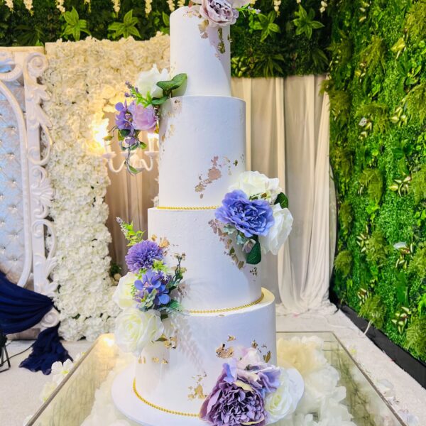 Shop 46 Smooth White Wedding Cake