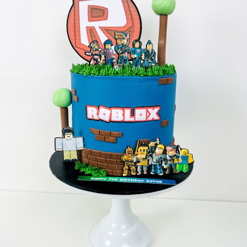 Roblox Cake