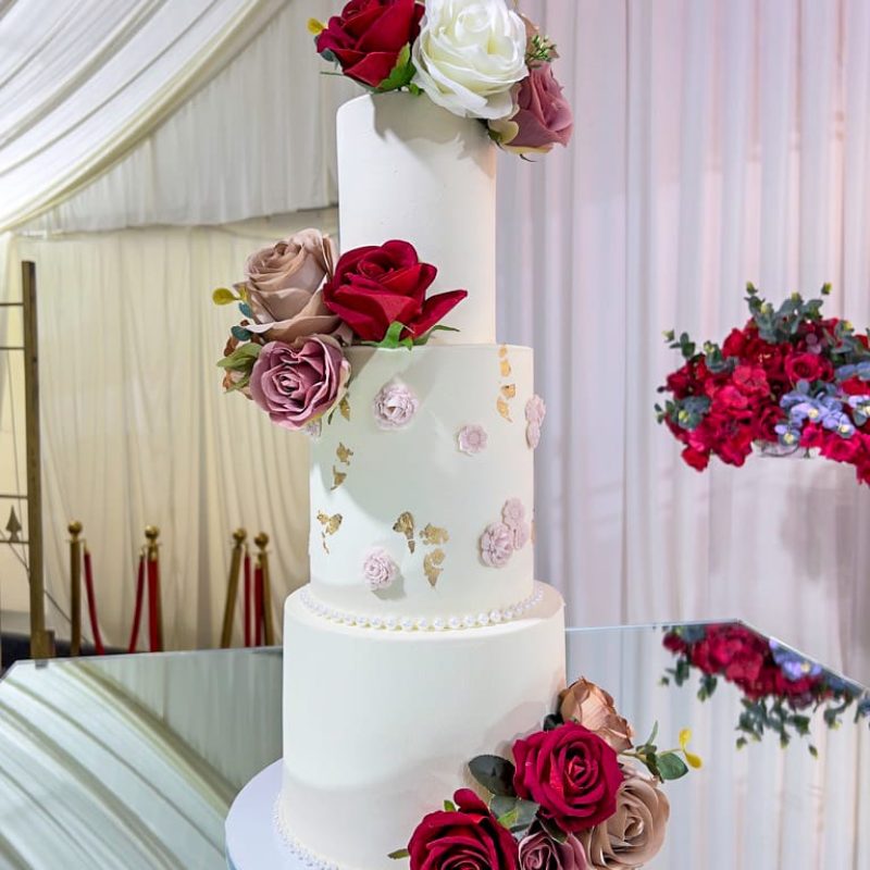 Floral wedding cake