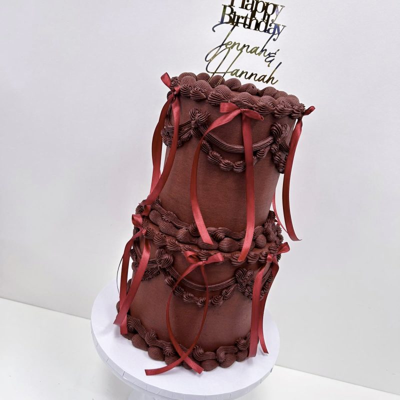 2 Tier Lambeth Cake