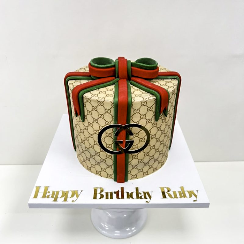 gucci cake