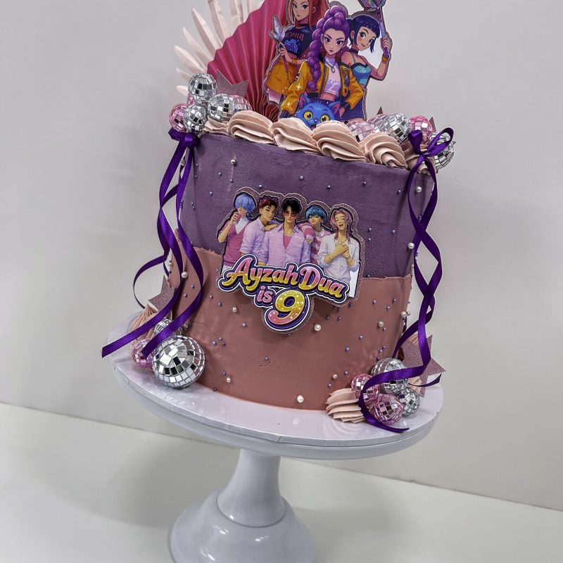 Kpop Demon Hunters Cake 2