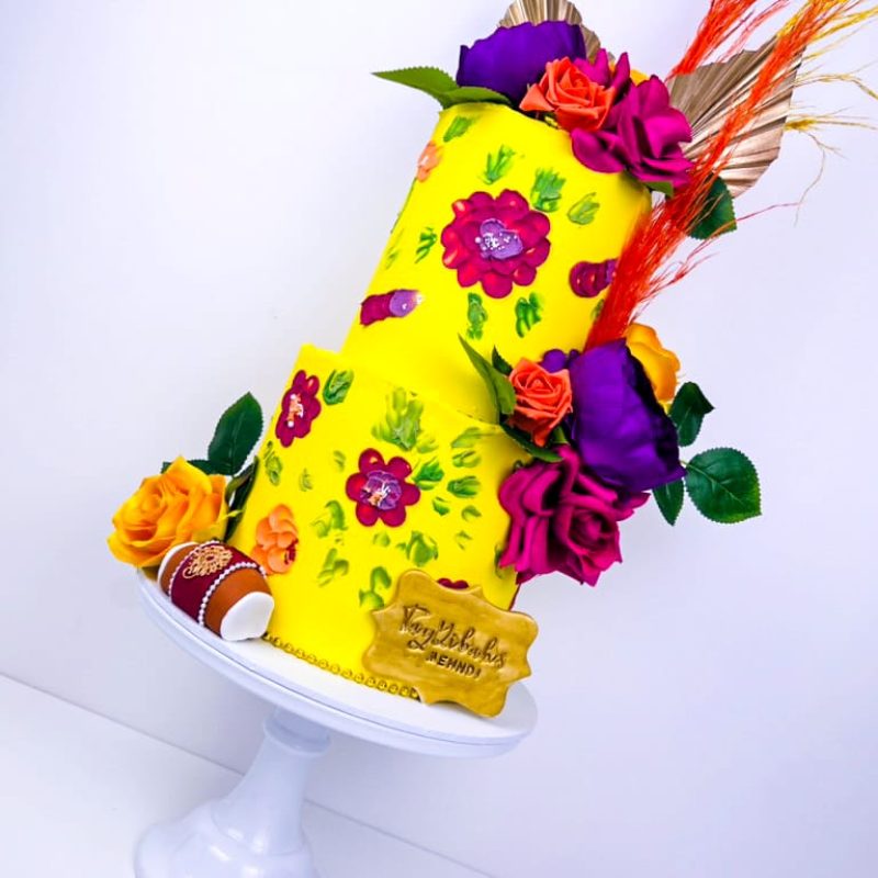 Textured mehndi cake