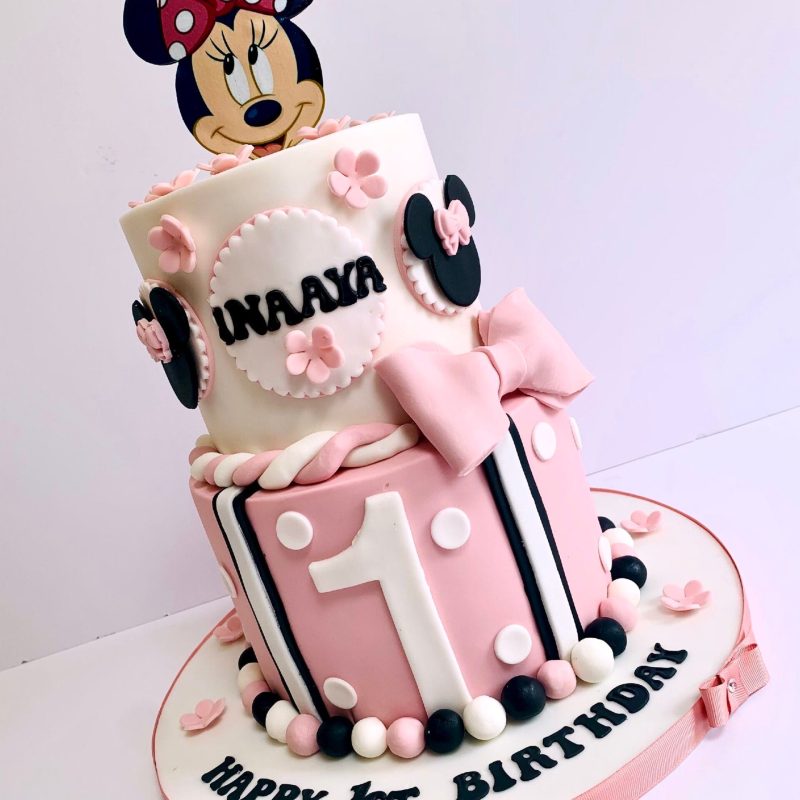 Minnie Mouse 2 tier cake
