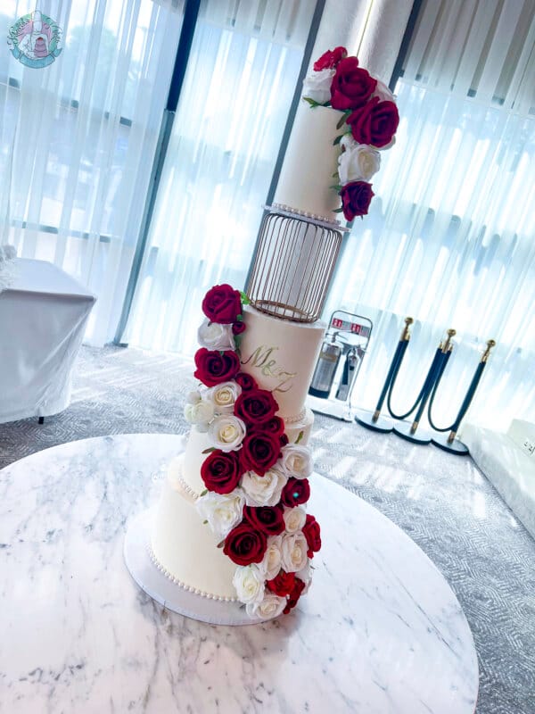 Cage Wedding Cake - Image 3