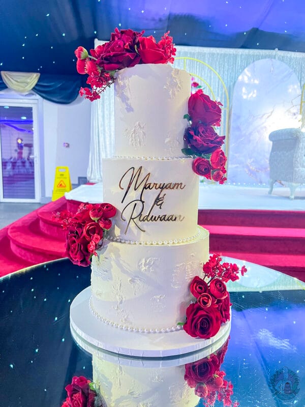 Textured wedding cake 2