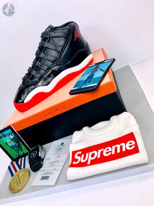 Jordan Trainer Cake 4