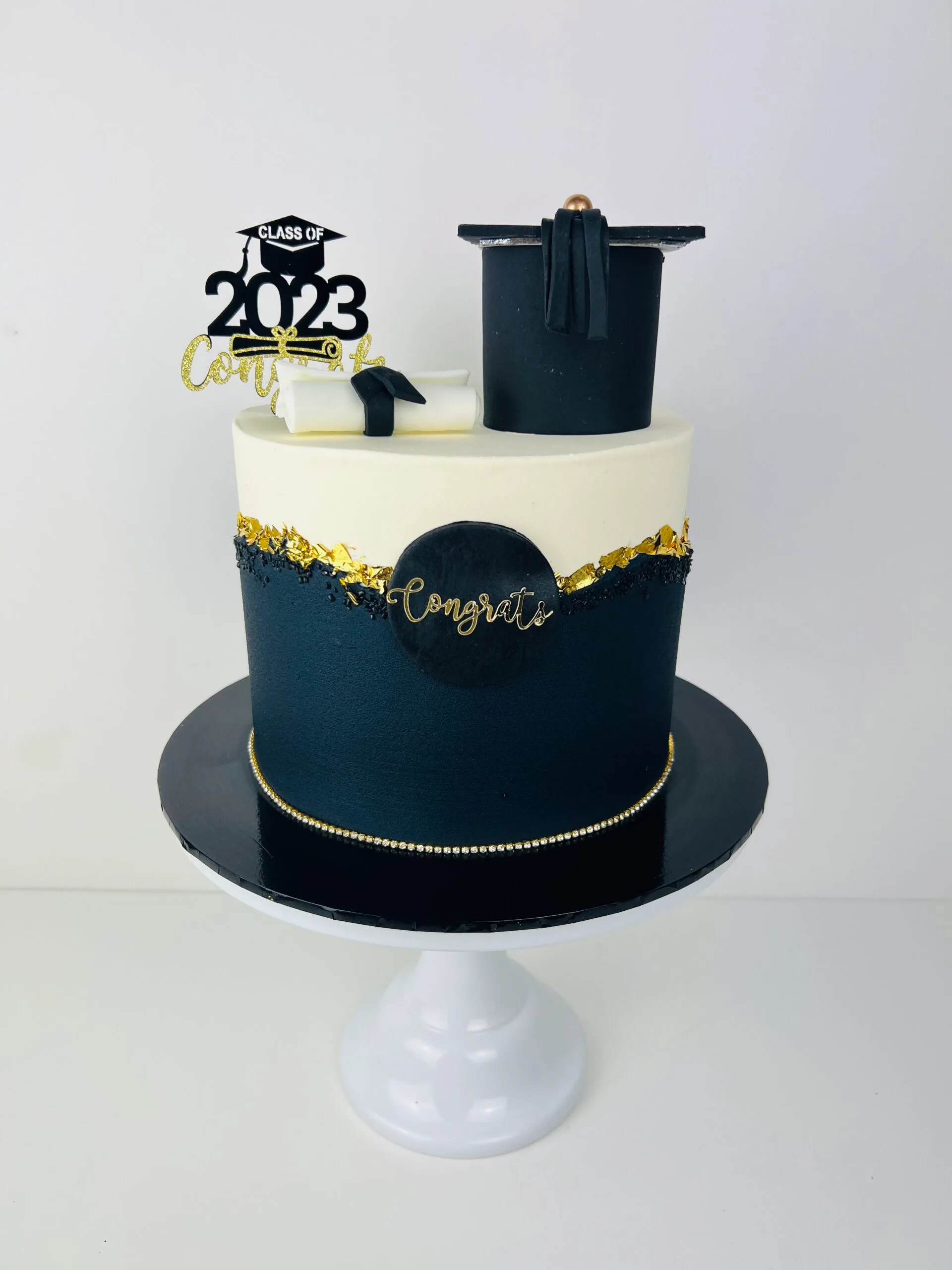 Graduation cake Birmingham — graduation celebration cake, handmade by Khalid’s Kakes
