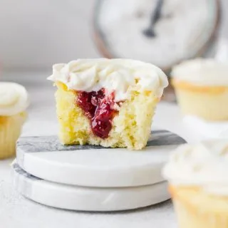 Shop 187 Vanilla Taster Cupcakes